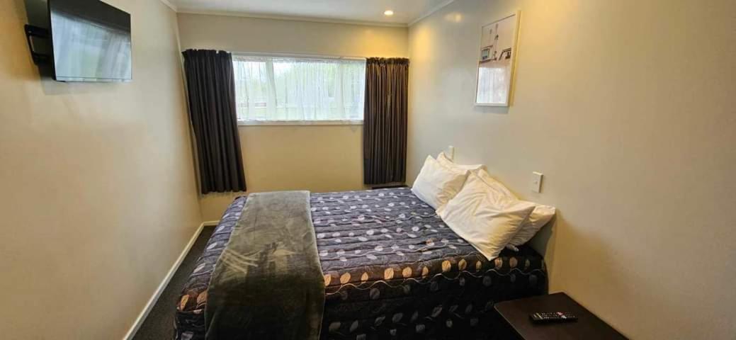 Sunnydays Motel Gisborne Bagian luar foto