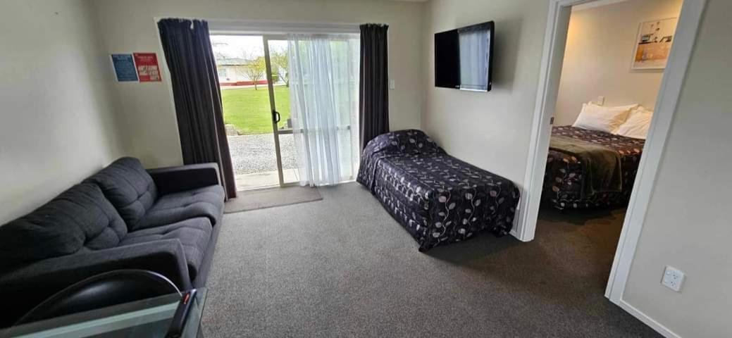Sunnydays Motel Gisborne Bagian luar foto